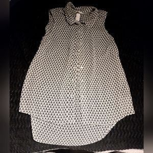 H&M Collared Buttoned Down Sleeveless Tank Top